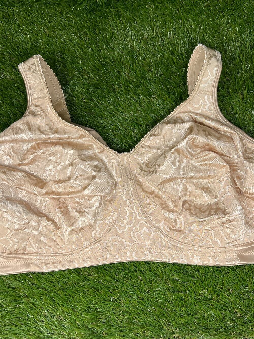 Playtex 40DDD NO TAG Beige 18 Hour Ultimate Lift & Support Wireless Bra